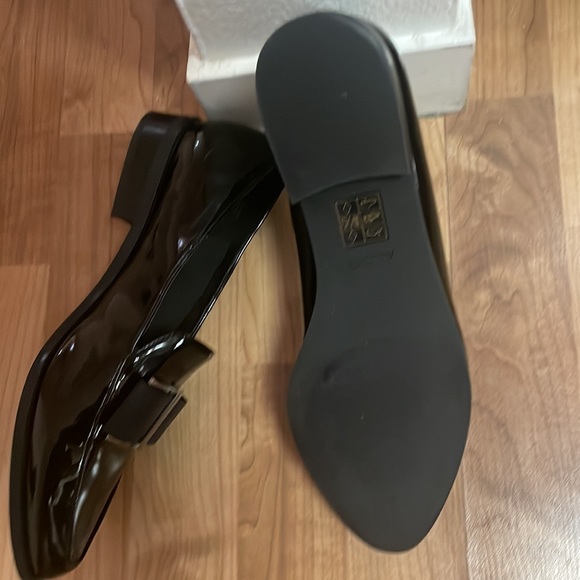 Aldo patent Leather loafers worn one time couple of scratches on side - Picture 3 of 4